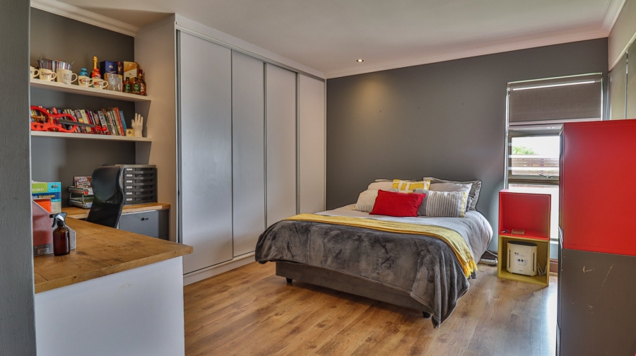 6 Bedroom Property for Sale in Moquini Coastal Estate Western Cape